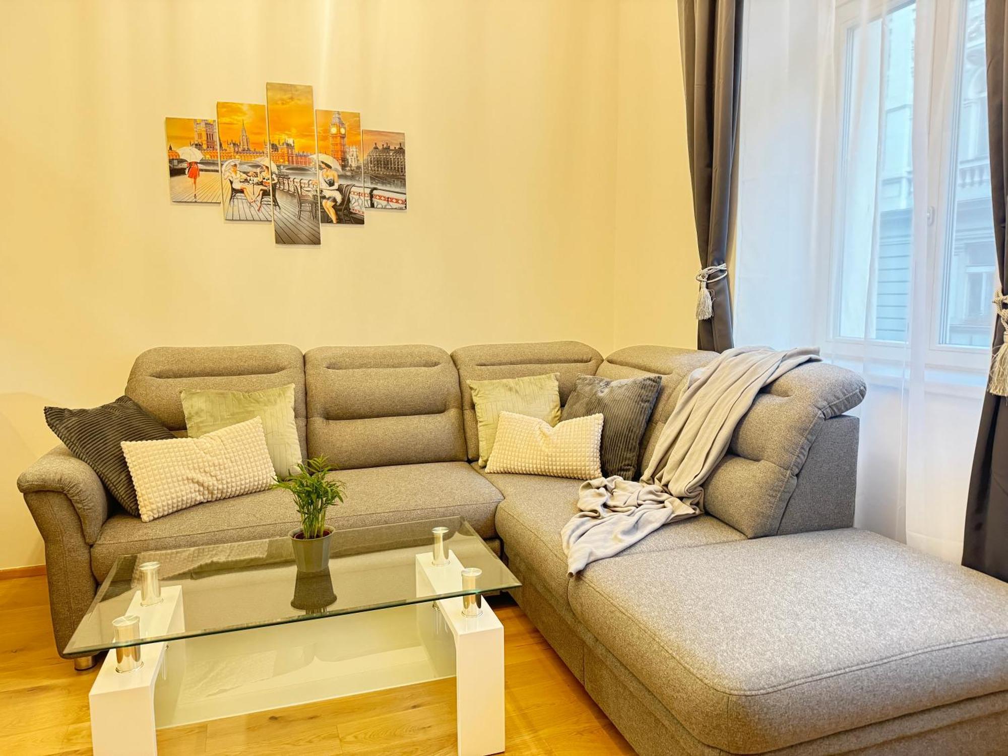 Free Parking - Cozy Apartment Near Vysehrad Railway Bridge Prague Exterior photo